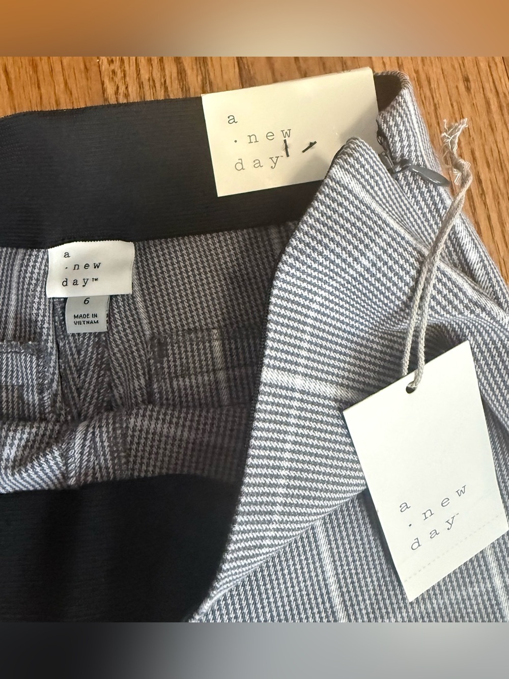 2 NWT a new day Pants - Picture 4 of 7